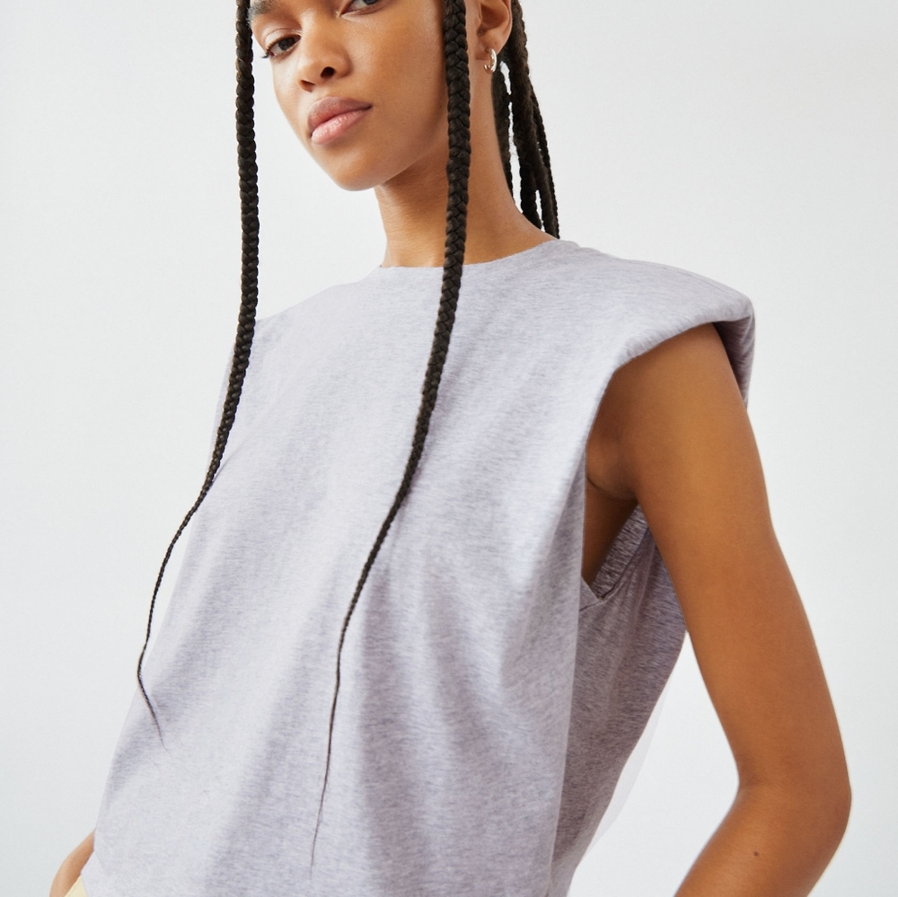 BNWOT Aritzia Babaton Shoulder Pad Tank, Size M, Heather Chrome